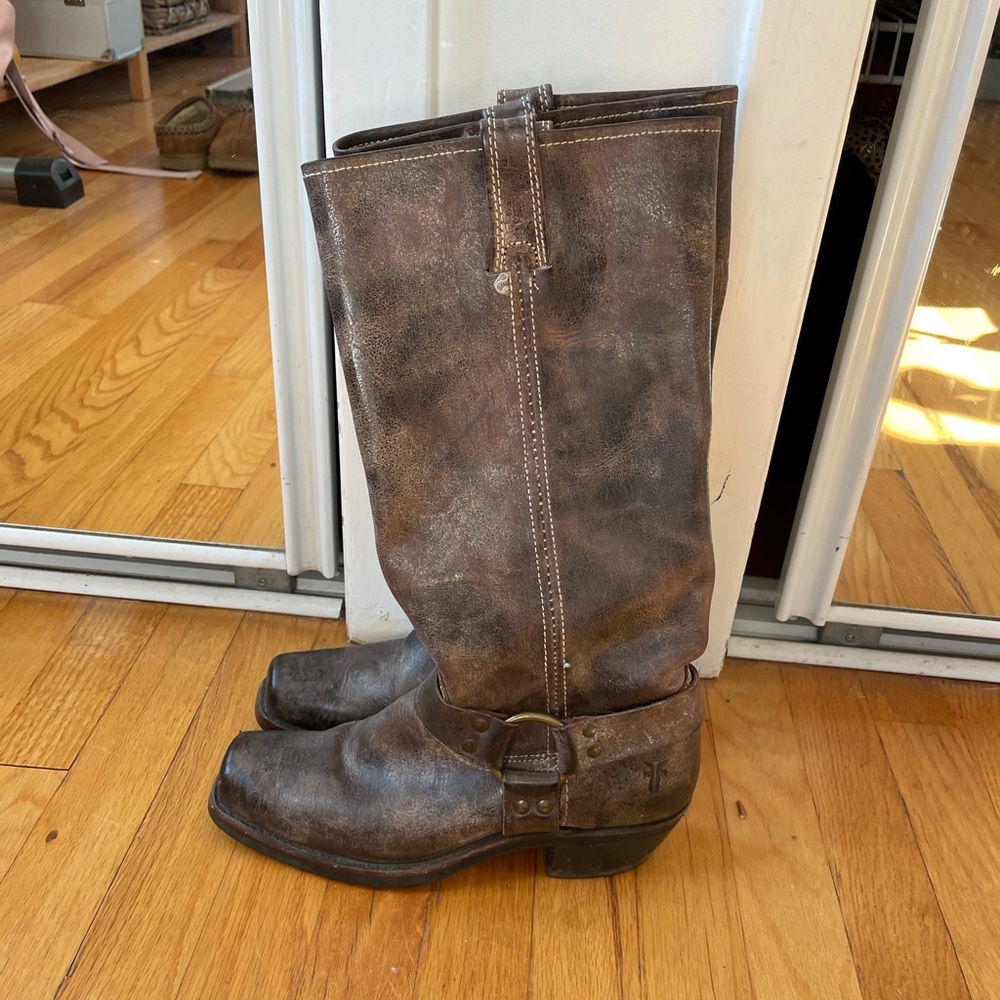 Frye Women's Harness 12R 12"